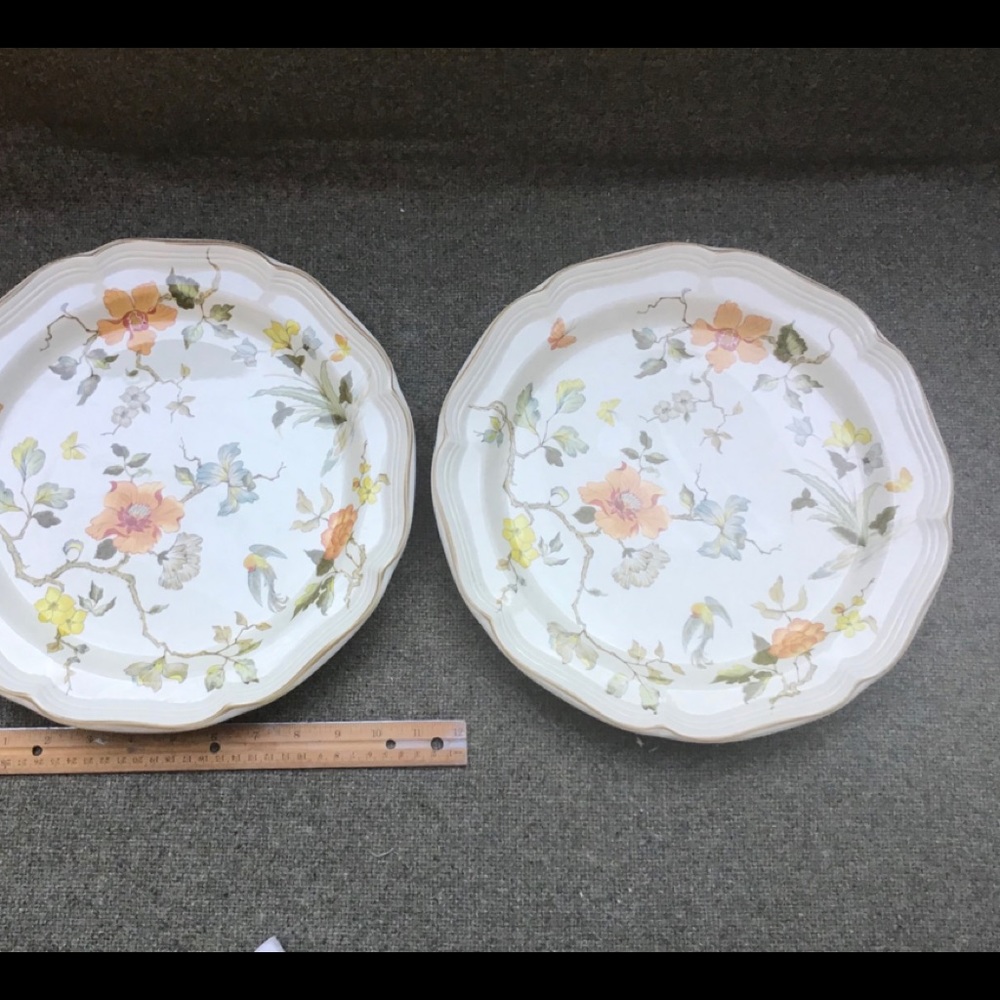 Mikasa Heritage Olde tapestry 12” dinner plate